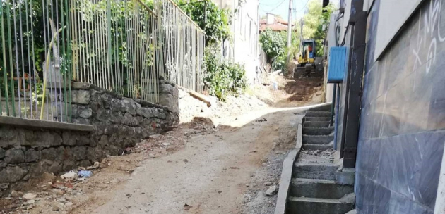 С 50 хиляди ремонтират разрушените стълби между улица Христо Ботев и Градската градина