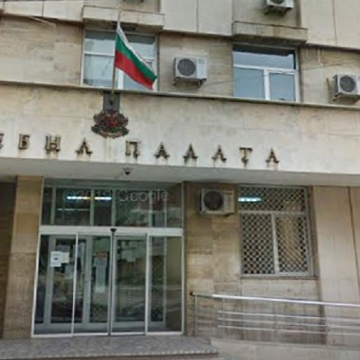 Съдът потвърди: Задържане под стража за Д.Л., обвинен в изнудване на жители от Бобов дол