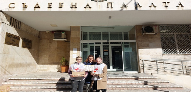 Окръжен съд и Районен съд – Кюстендил подкрепиха инициативата „Мартеничка с кауза“