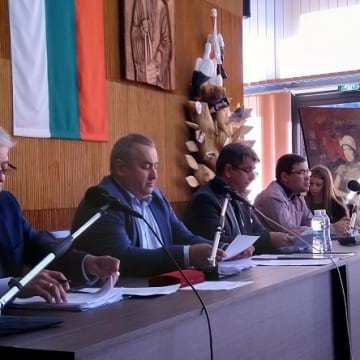 Темата „образование” скара общинските съветници в Дупница като за последно