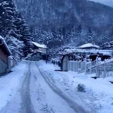 Пътят към детската градина в с. Бистрица се оказа предизвикателство за майките