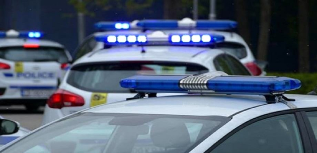 Специализирана полицейска акция в Дупница! Откриха наркотични вещества, боеприпаси и граната