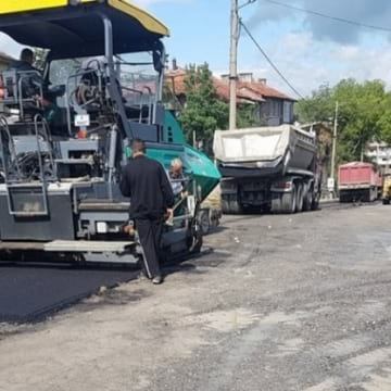 Започна асфалтирането на улица "Георги Икономов"